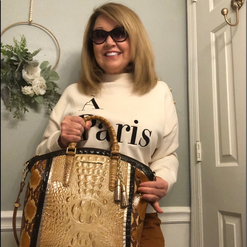 Hello to everyone! I am loving Poshmark! - Picture 1 of 1